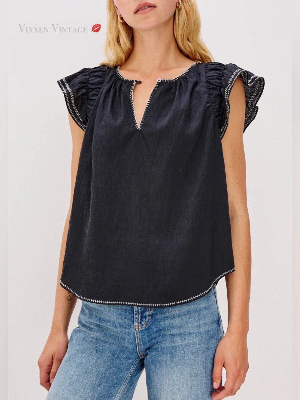 RAILS EMBROIDERED FLUTTER SLEEVE 'SABLE TOP' IN BLACK